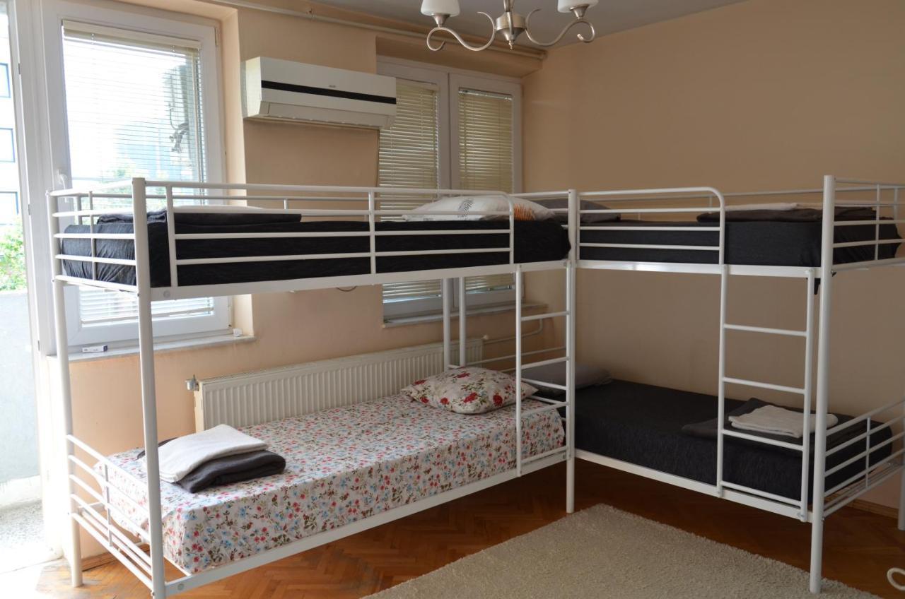 פרישטינה Center House Hostel מראה חיצוני תמונה
